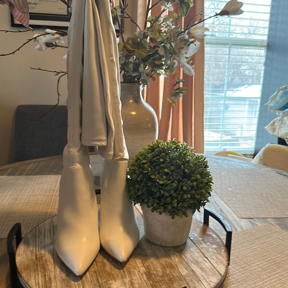 White Steve Madden leather Dominic boots